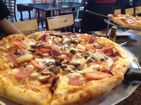 is angel's pizza 24/7|Angel's Pizza, Makati .